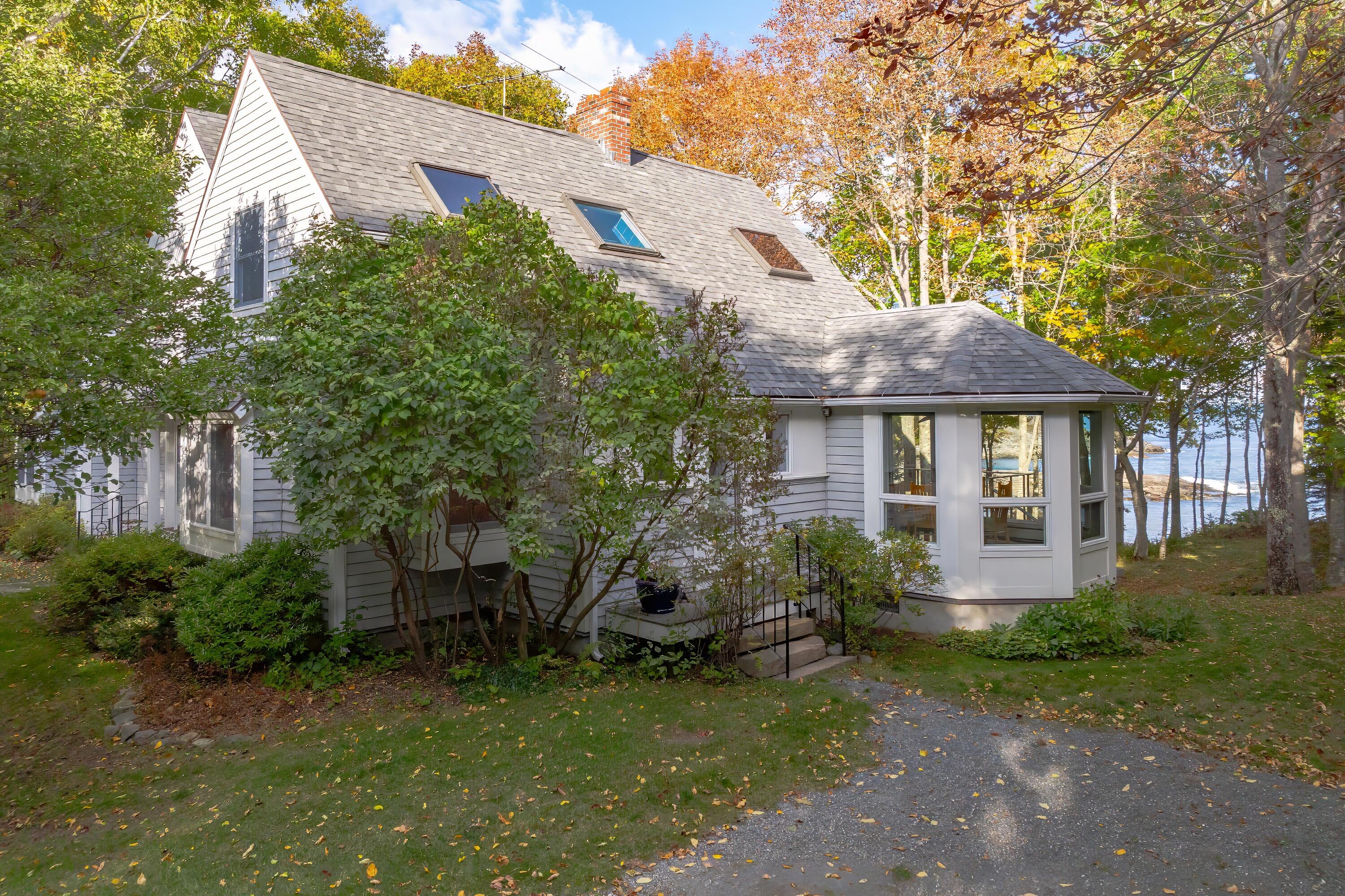472 Schooner Head Road