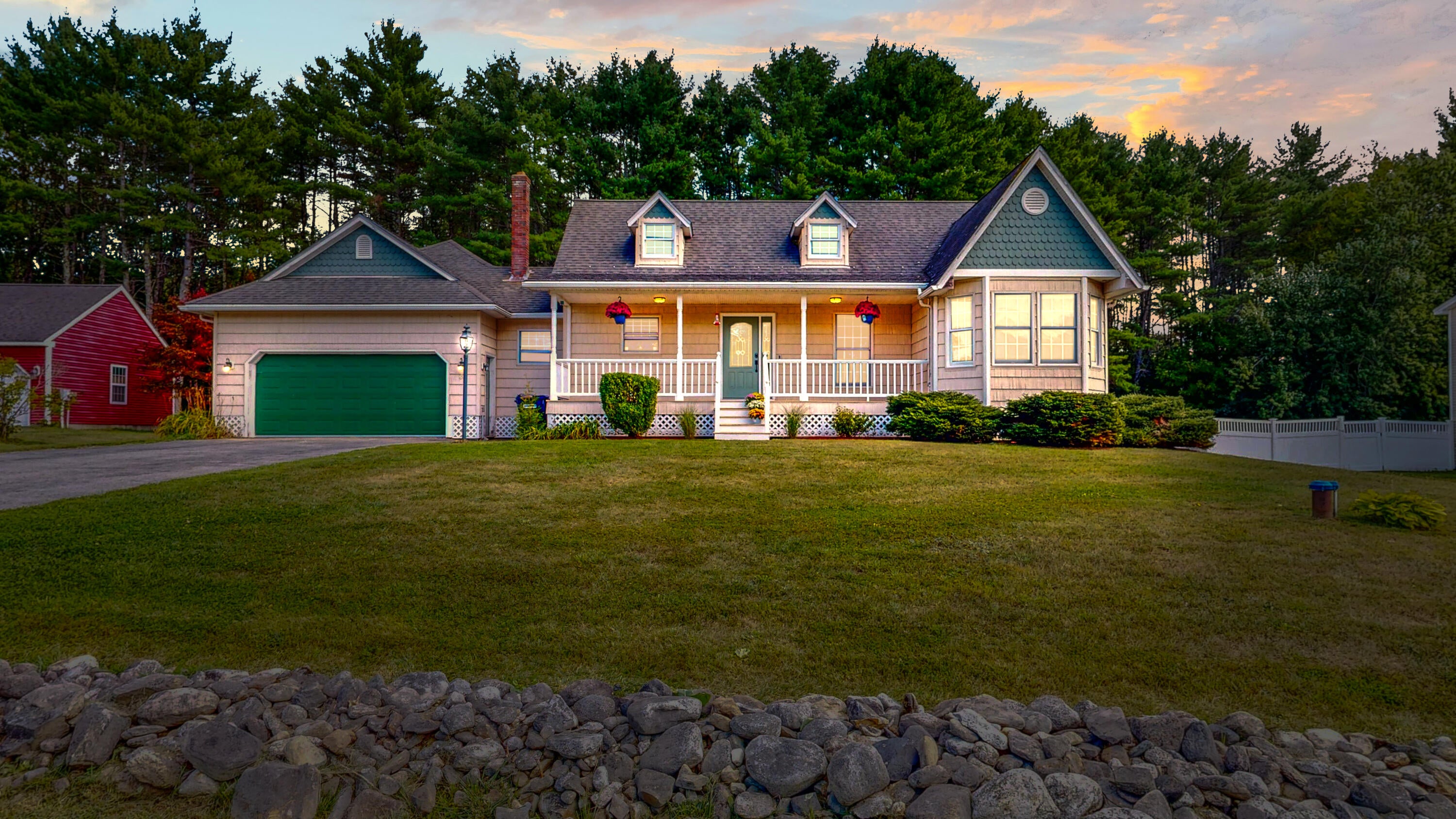 33 Waters Edge Drive
