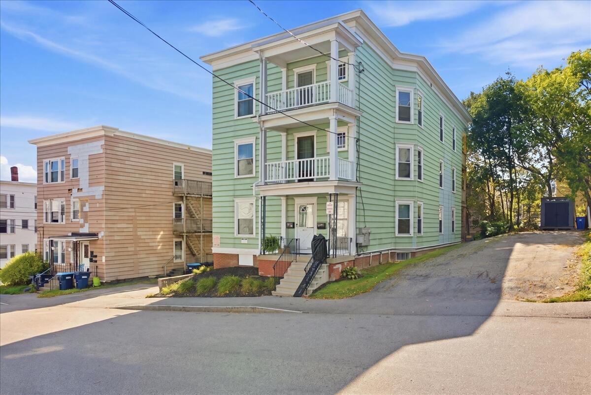 17 Bradley Street