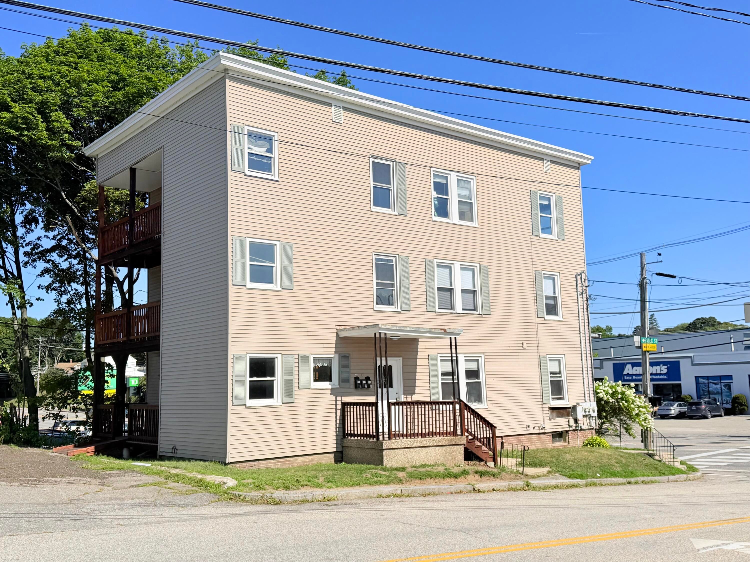 815 Lisbon Street