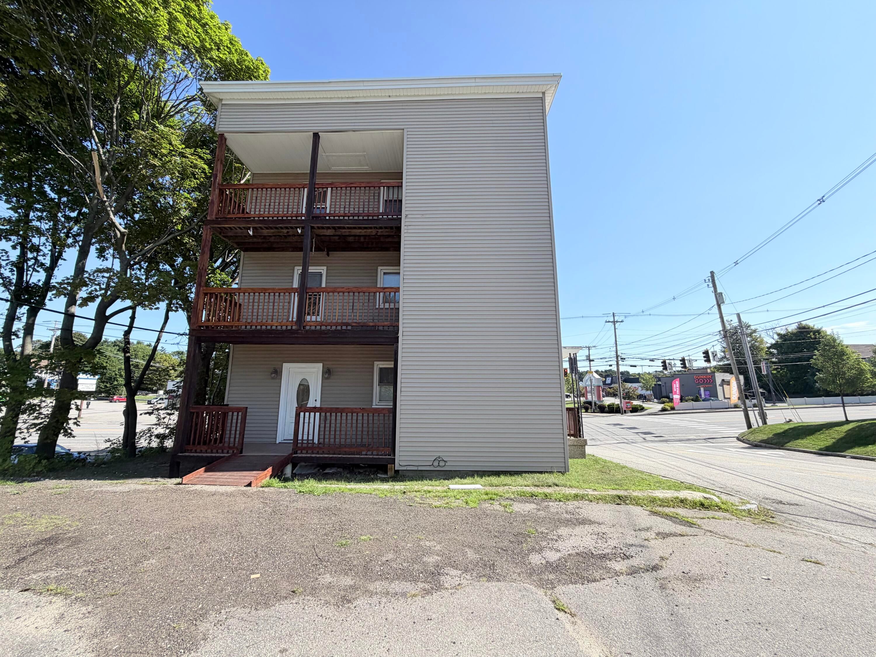 815 Lisbon Street