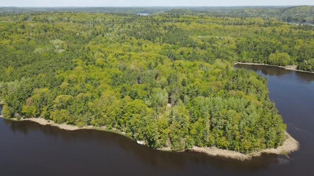 39 Lower Oak Point Road
