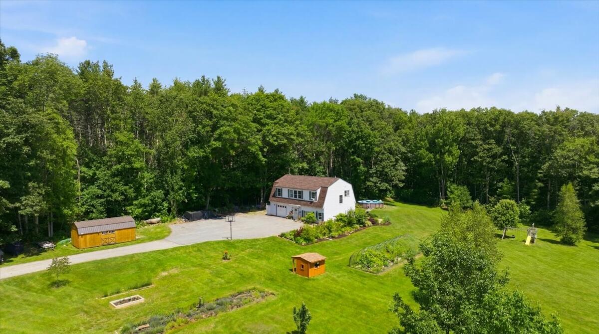 621 W Auburn Road