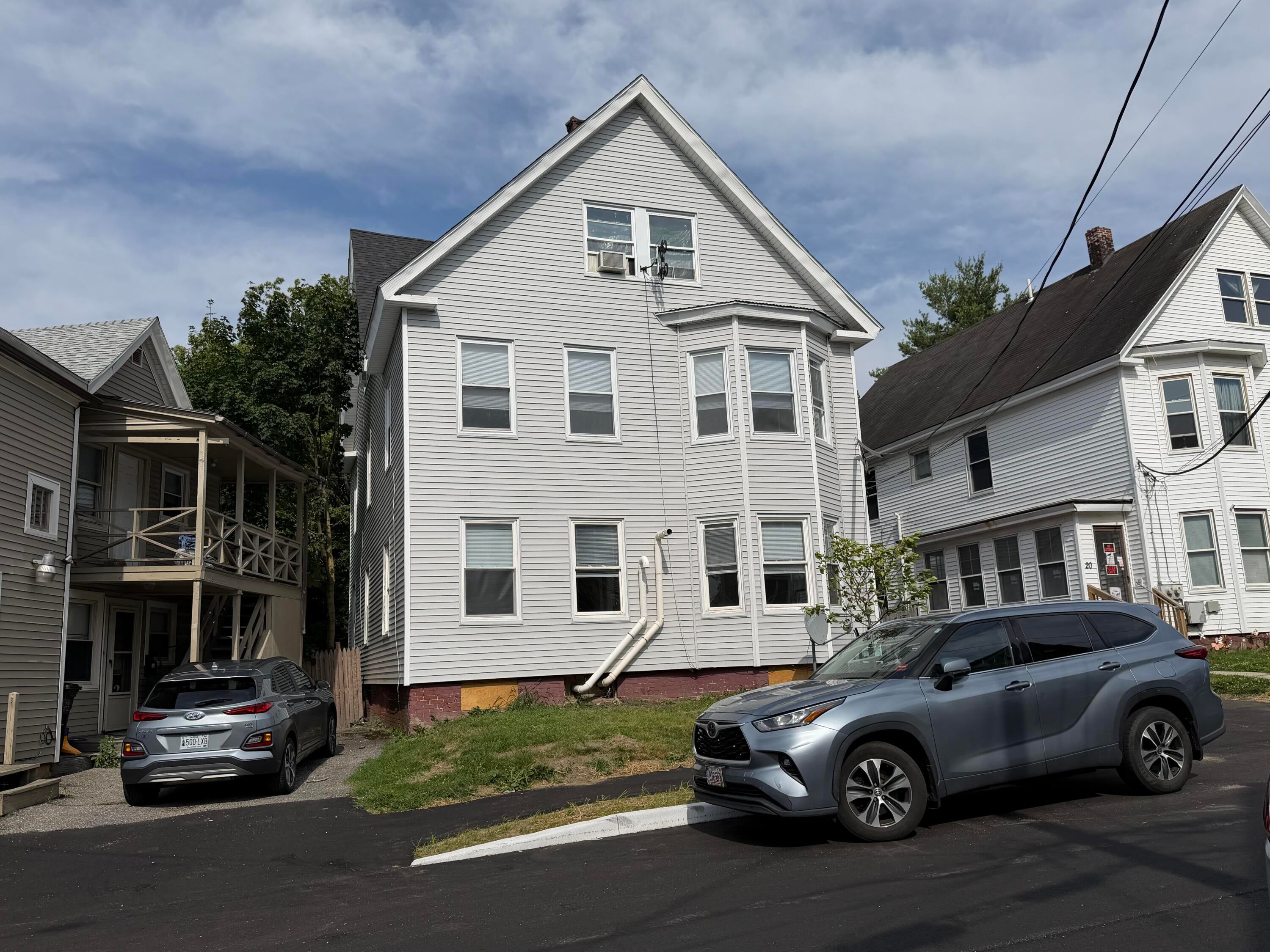 16 Howe Street