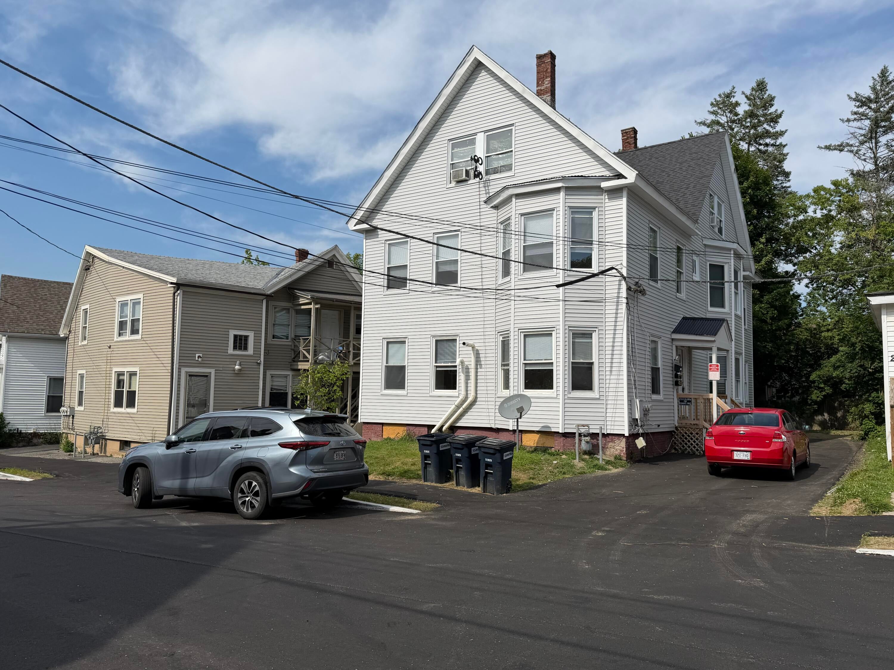 16 Howe Street