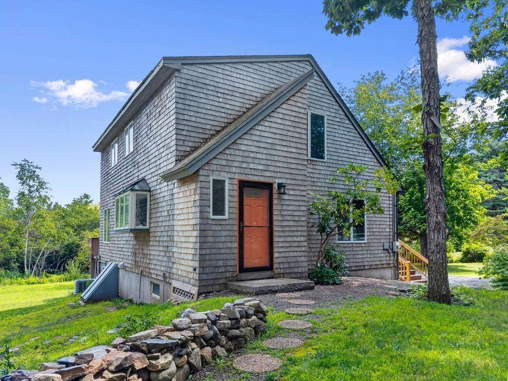 221 Shore Road