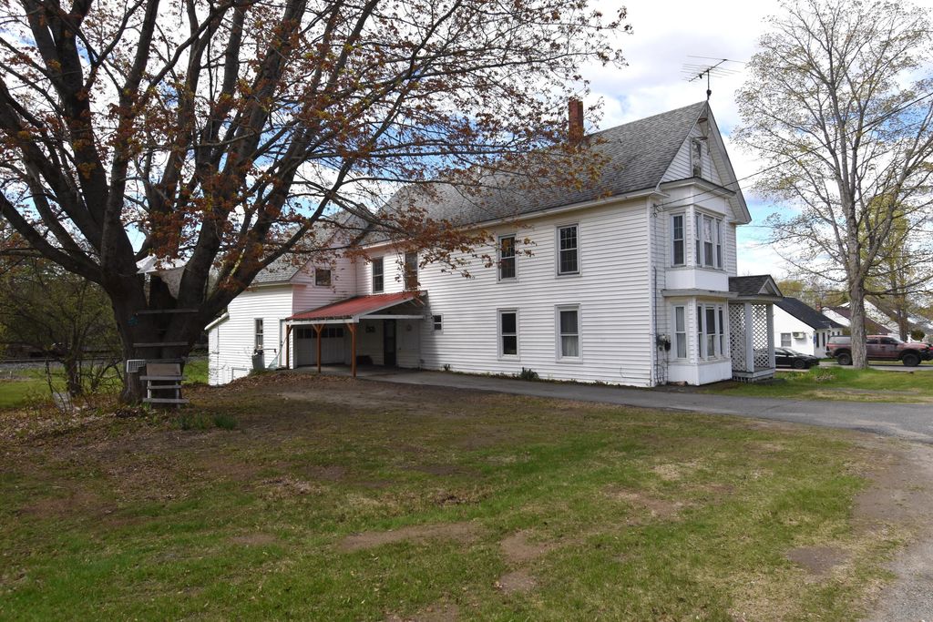 Photo of 265 Hunnewell Avenue, Pittsfield, ME 04967 (MLS # 1665511)