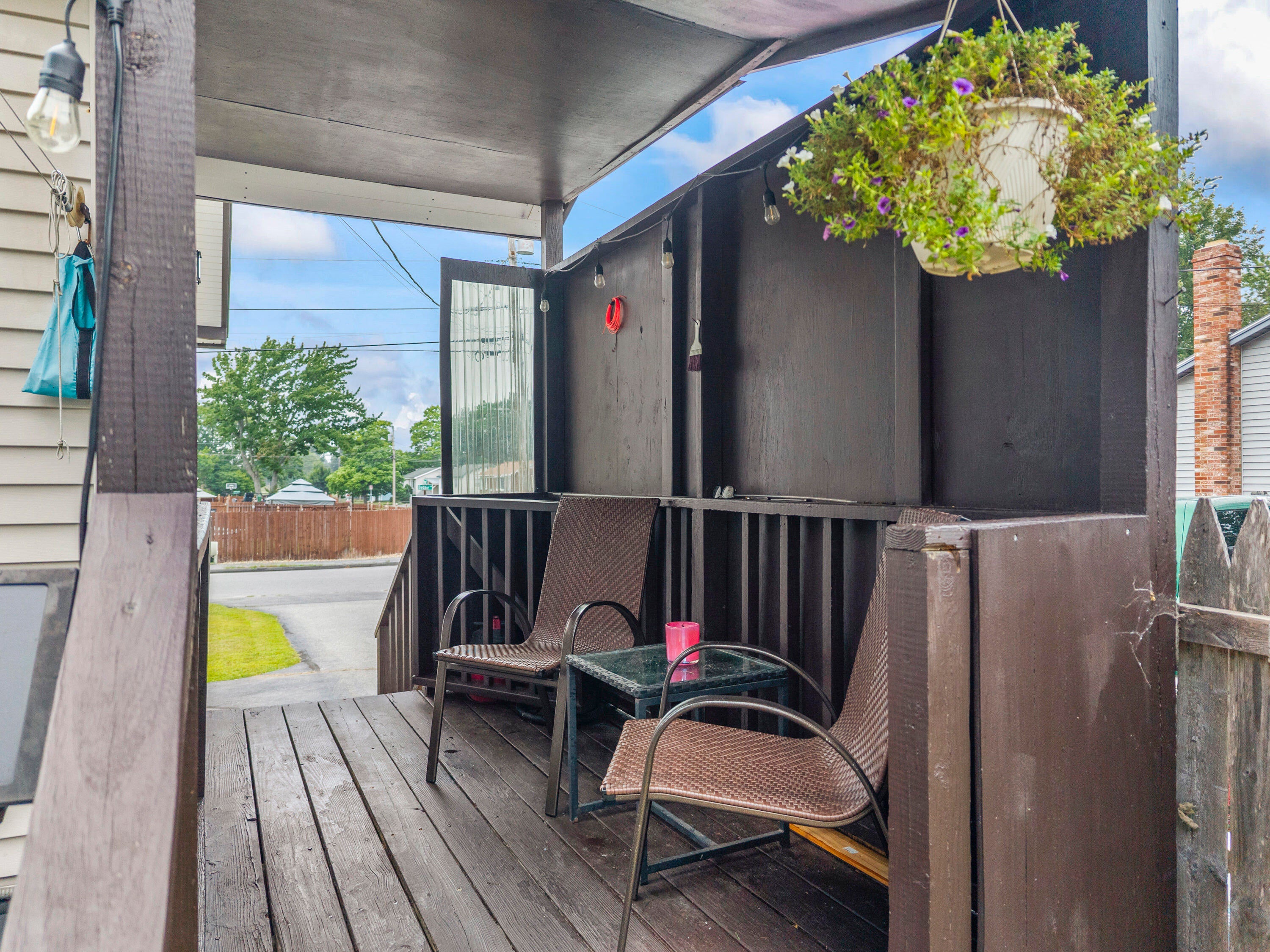 8 Debbie Avenue