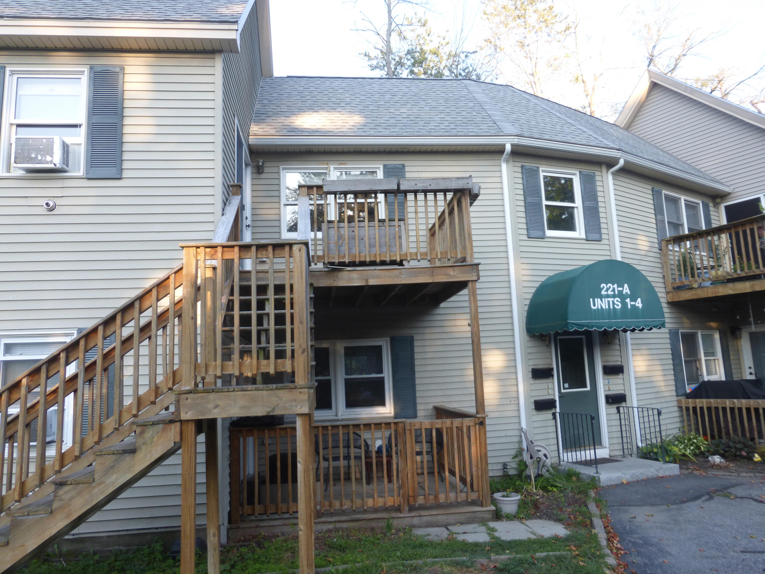 221 Longfellow Street 4