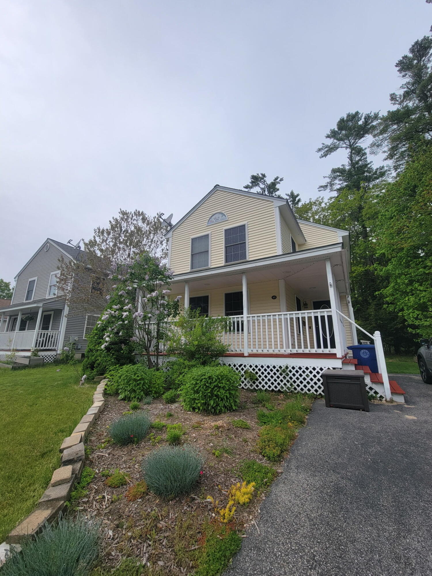 40 Dale Avenue