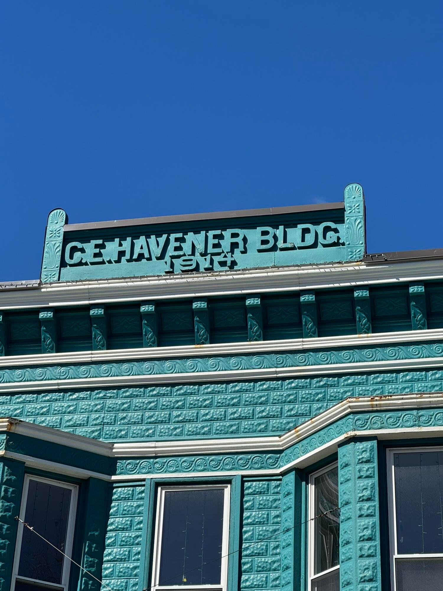 464 Main Street