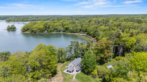 Photo of 10 Chickadee Lane, Freeport, ME 04032 (MLS # 1666180)