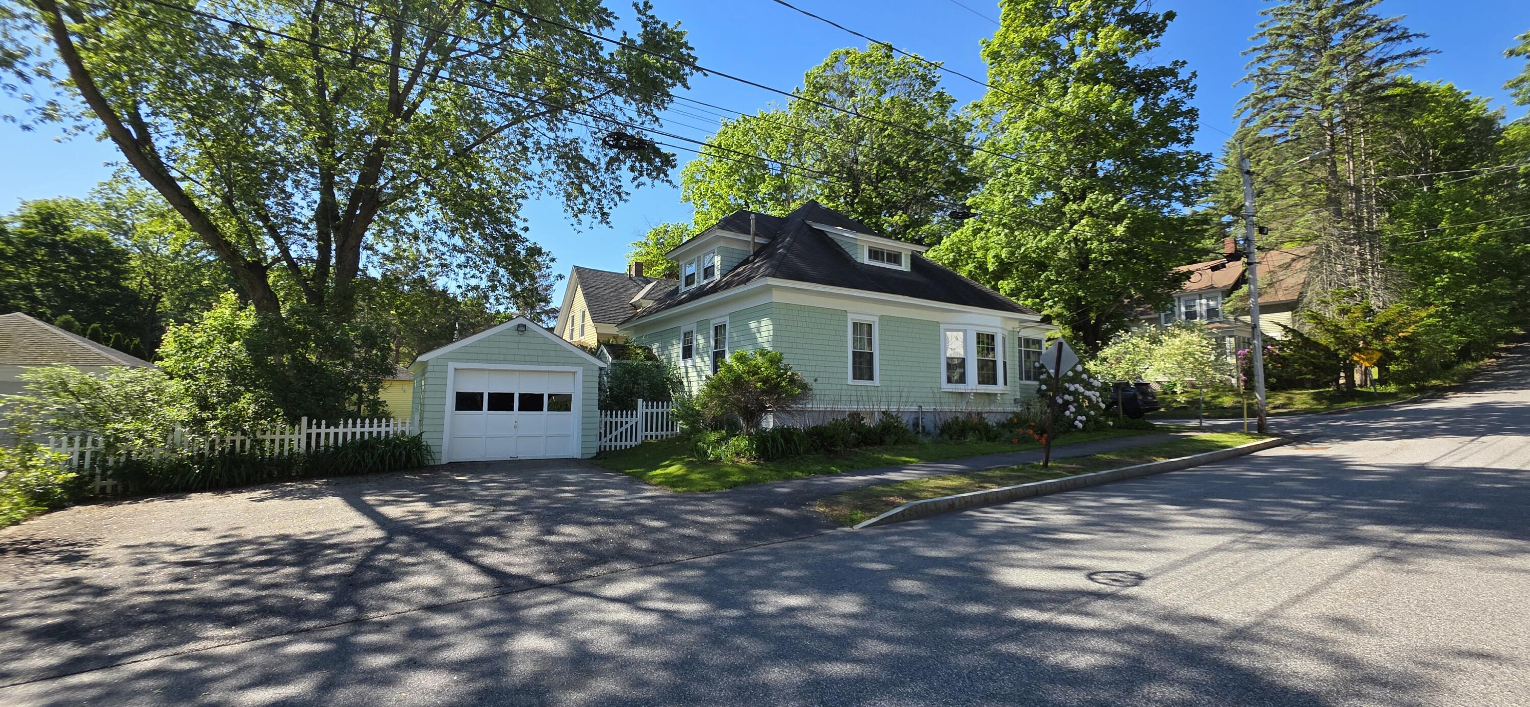 29 Dexter Avenue