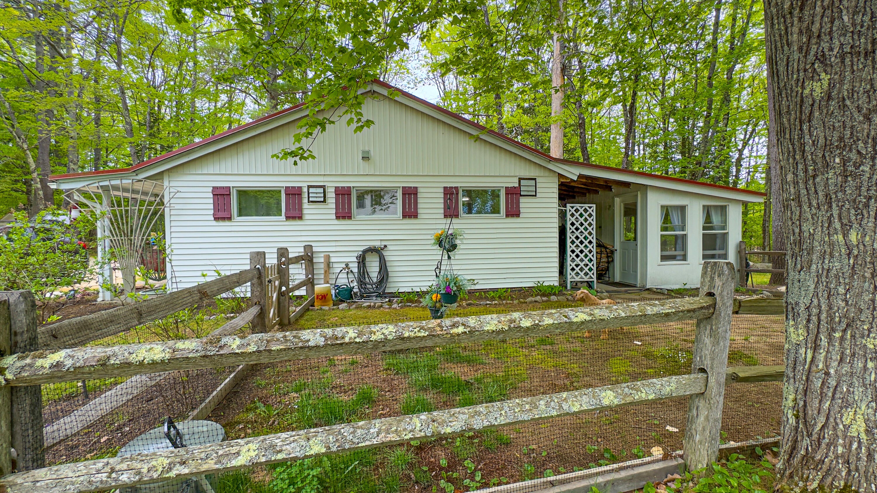 32 Middle Ridge Road