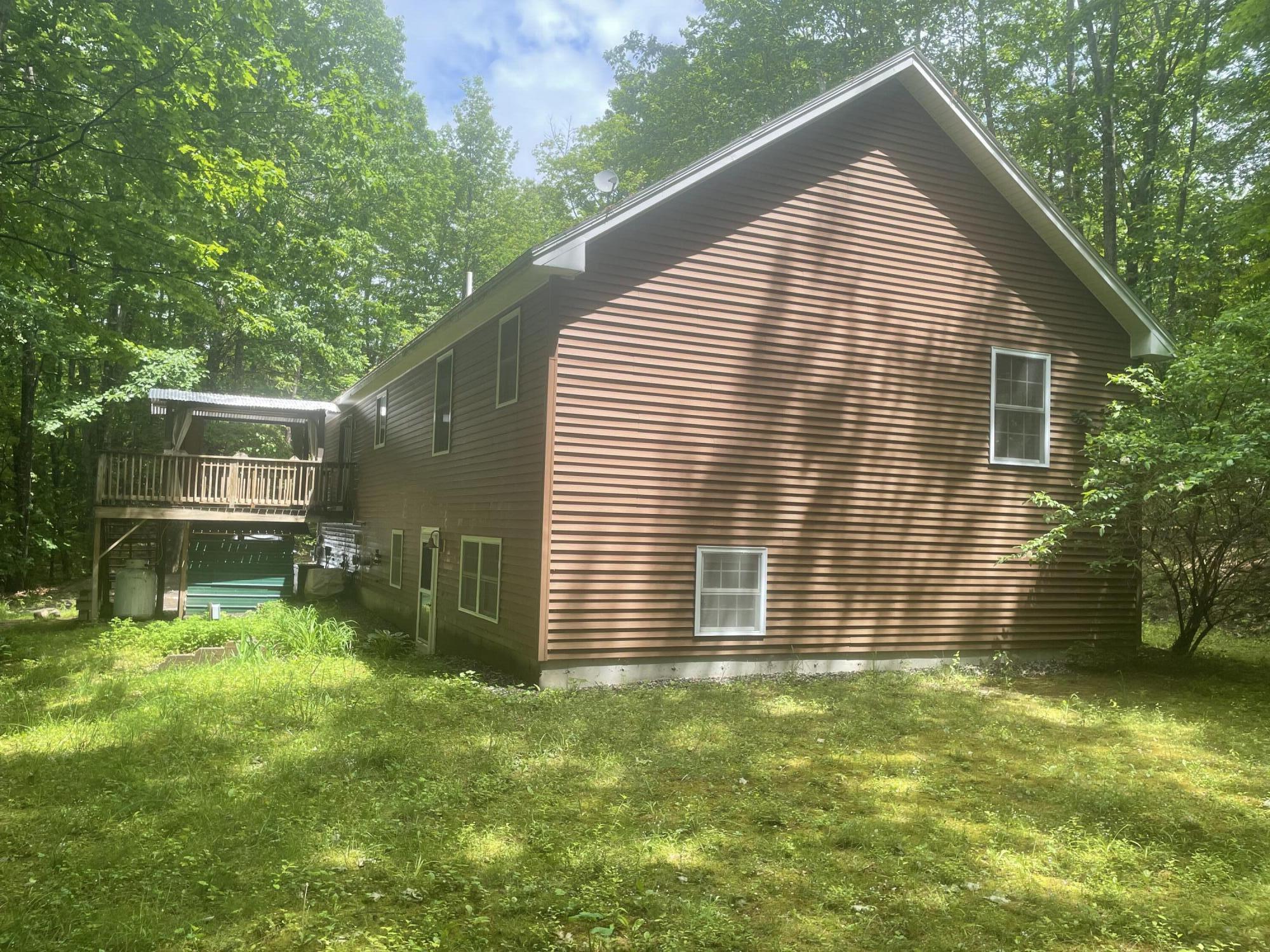 6 Eisenhower Court