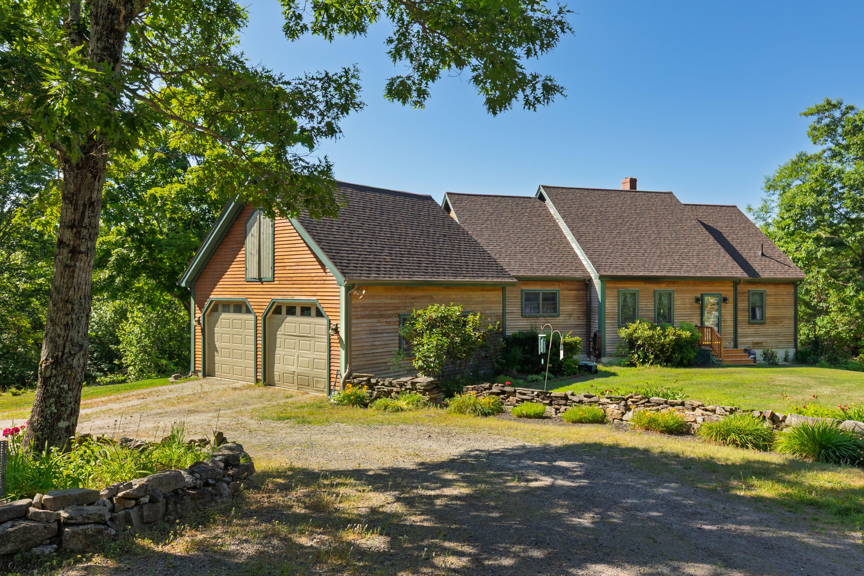 217 W Old County Road