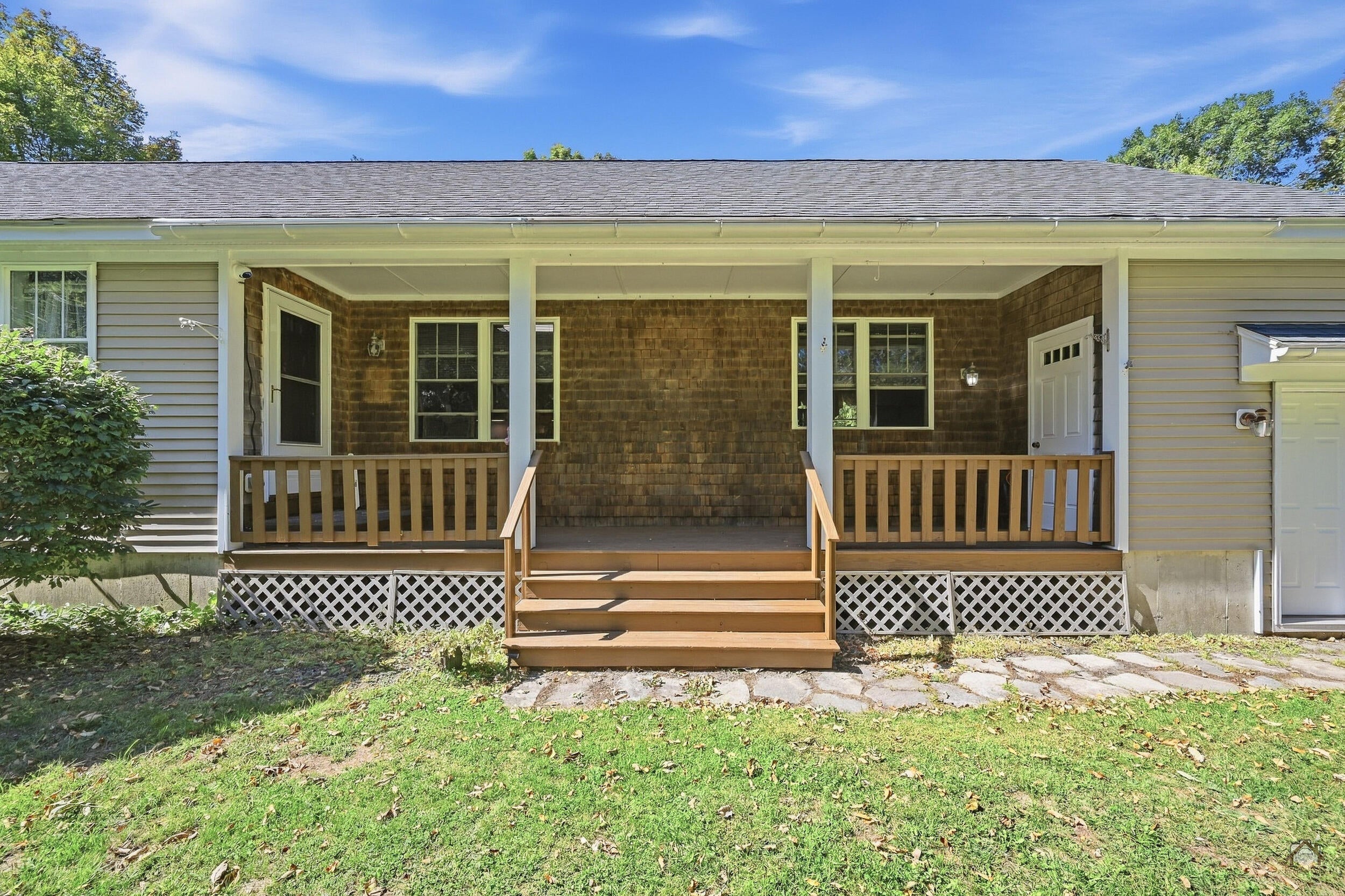 76 W Washington Road
