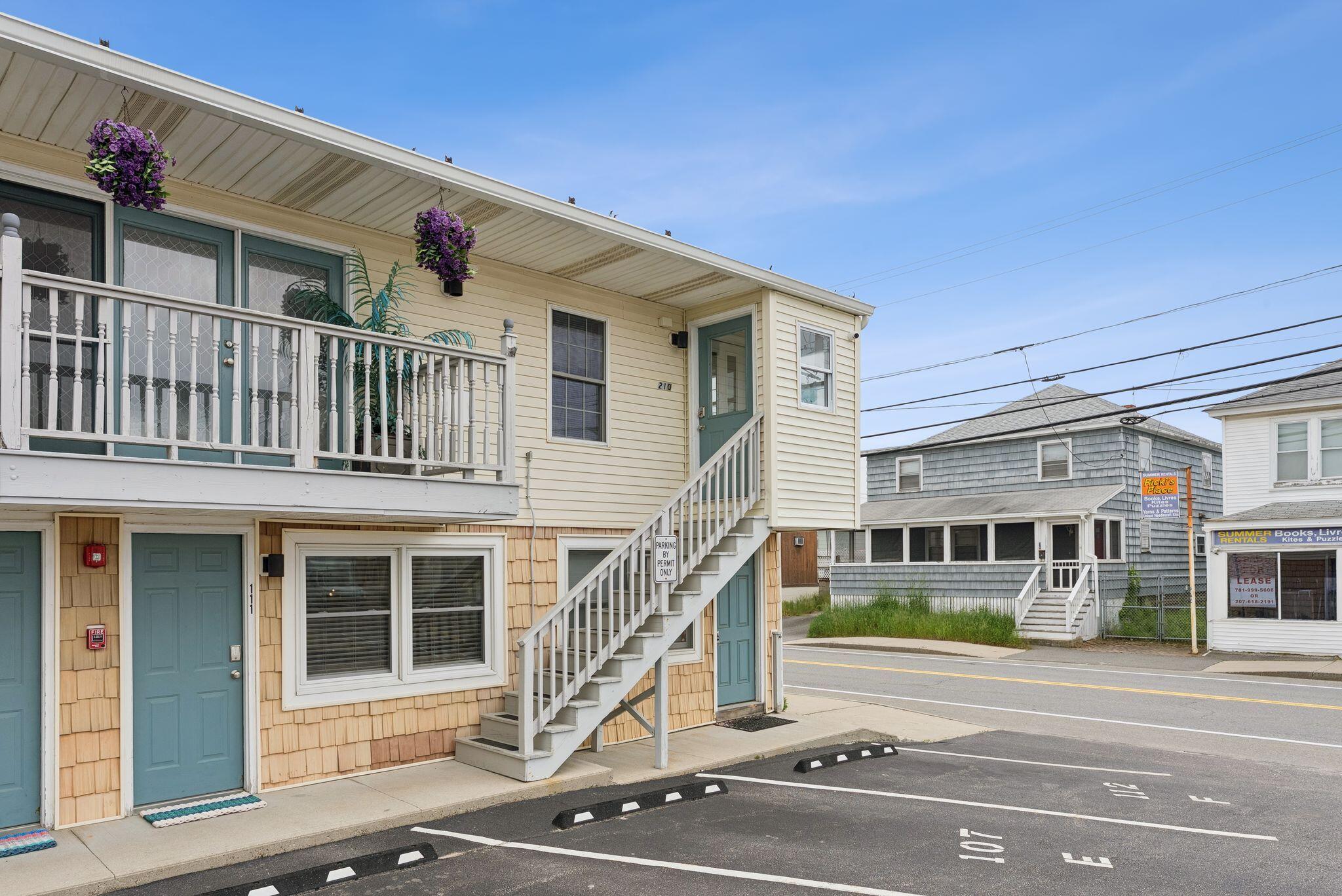 78 E Grand Avenue 210