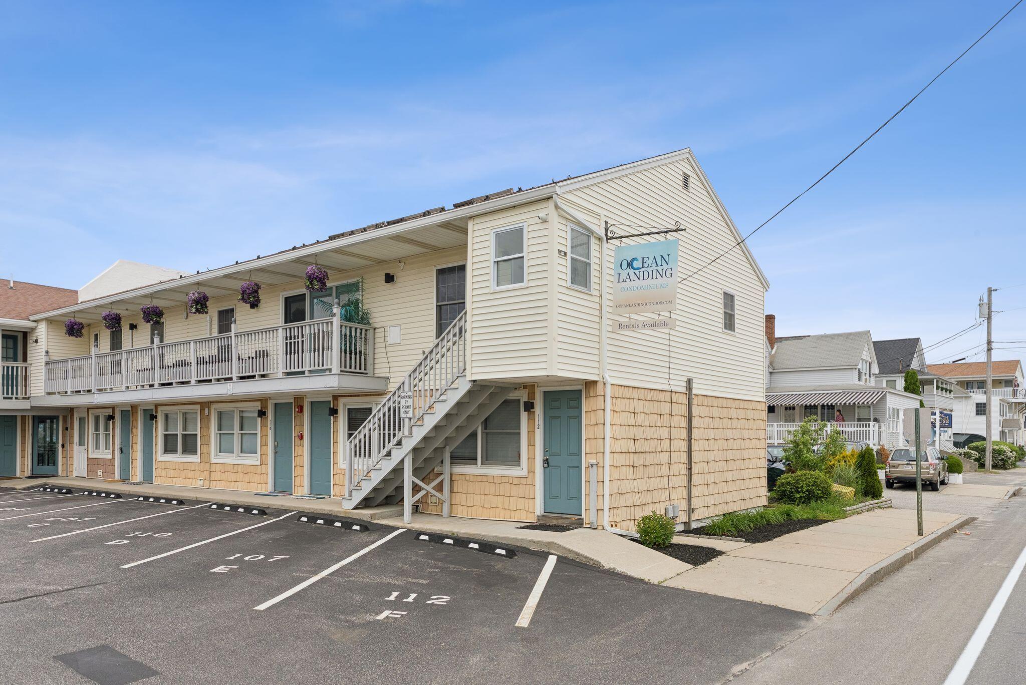 78 E Grand Avenue 210