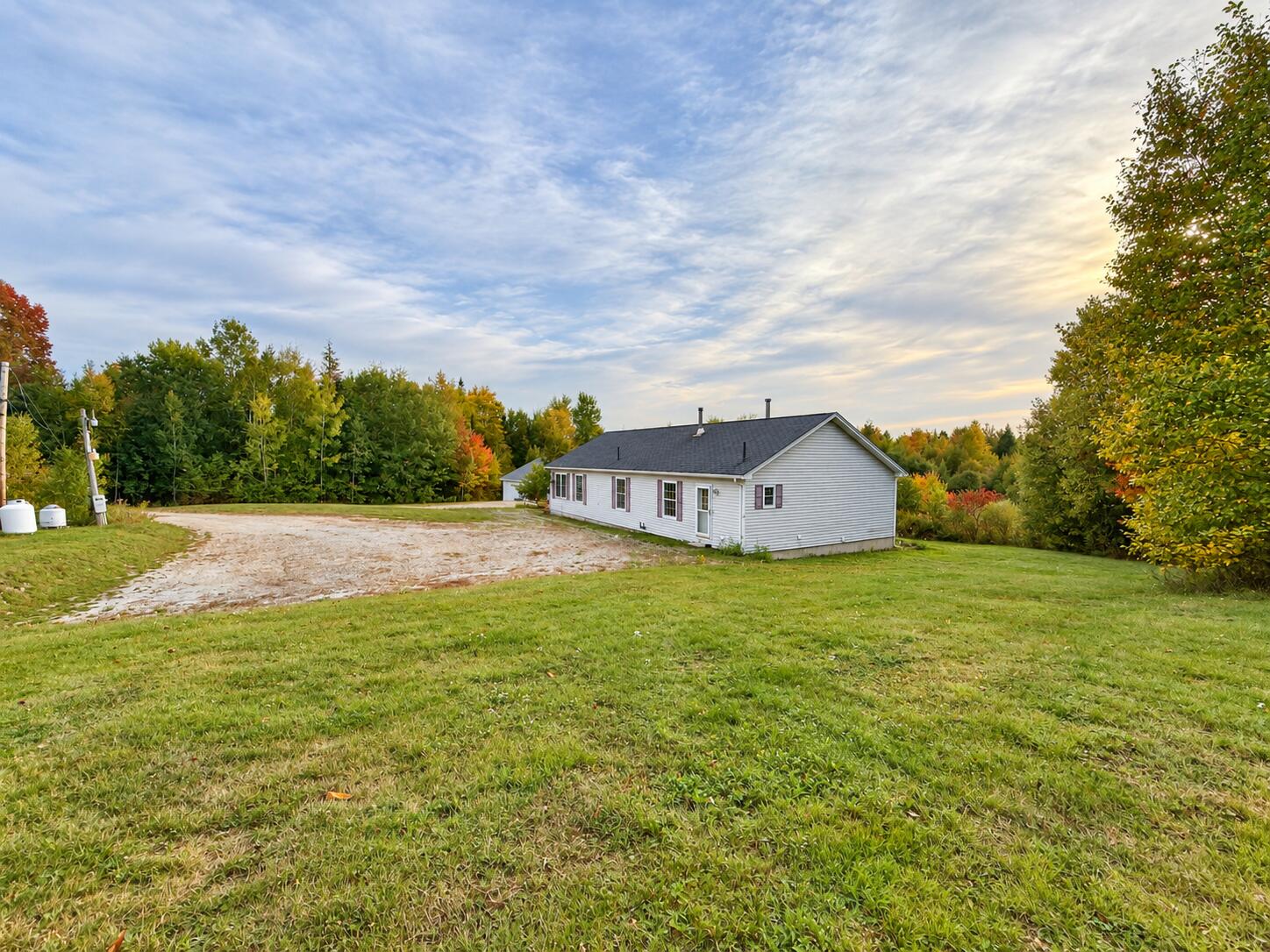 1196 Great Pond Road