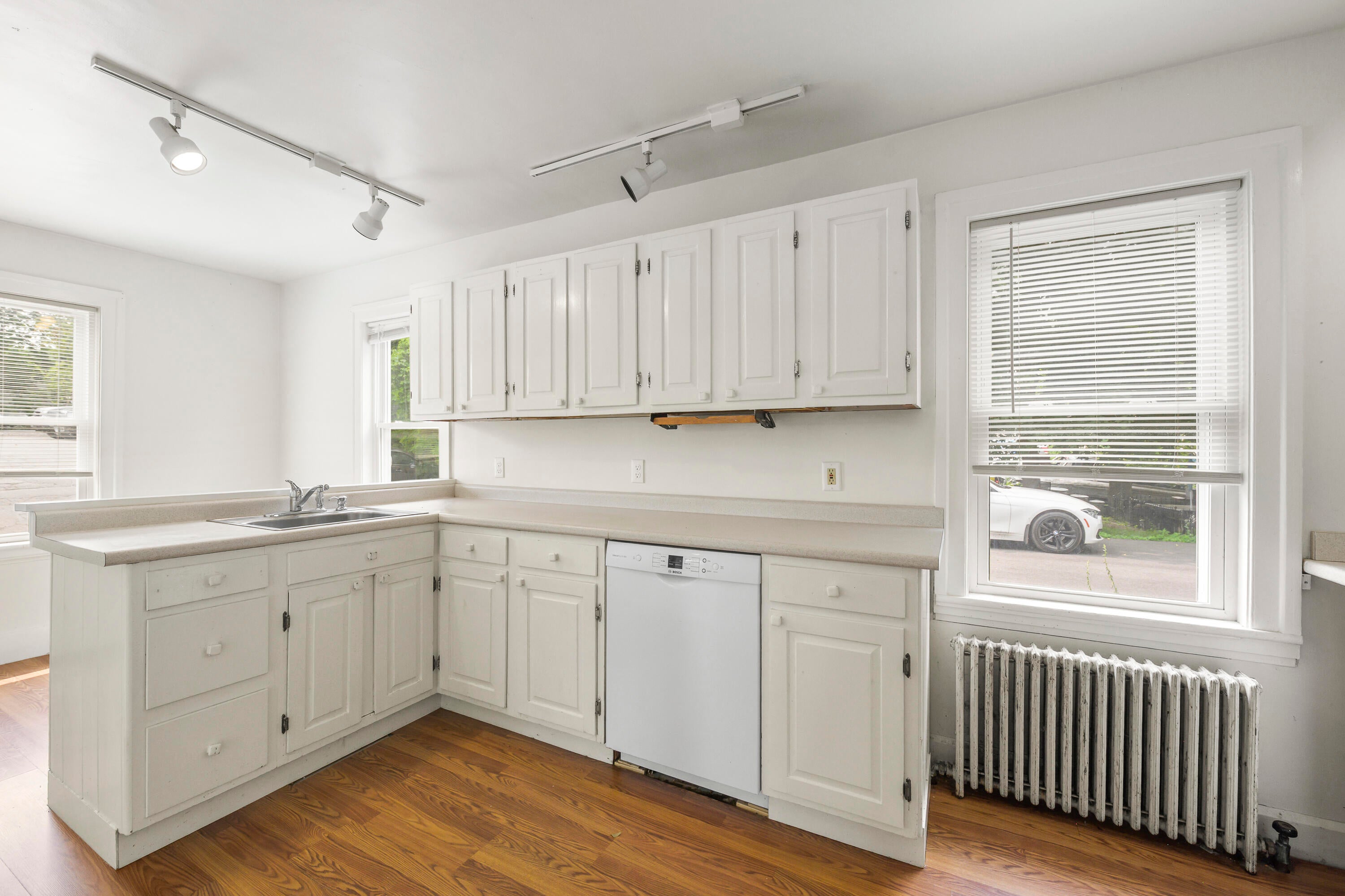 9 Pleasant Street