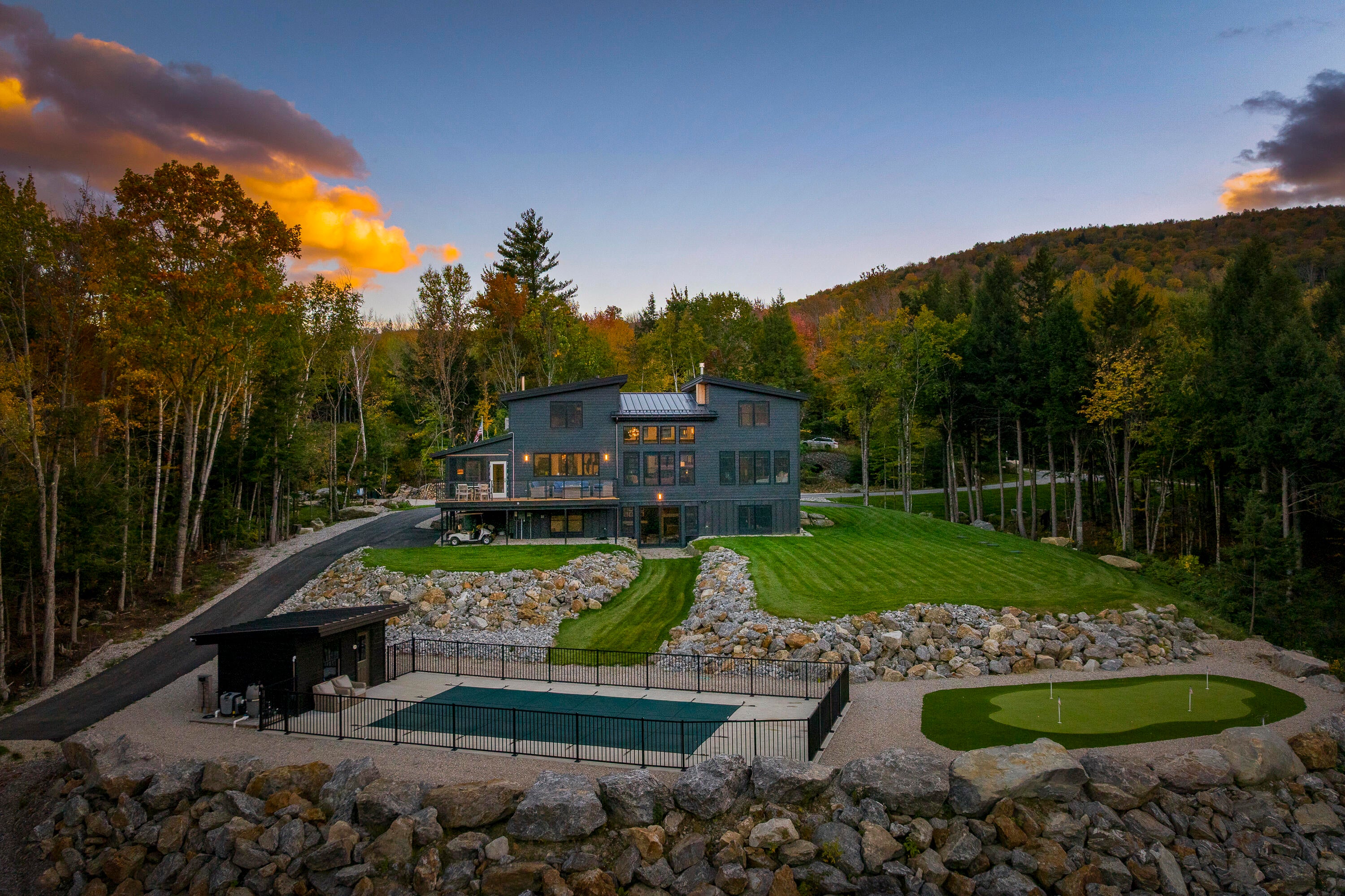 72 Morganite Way
