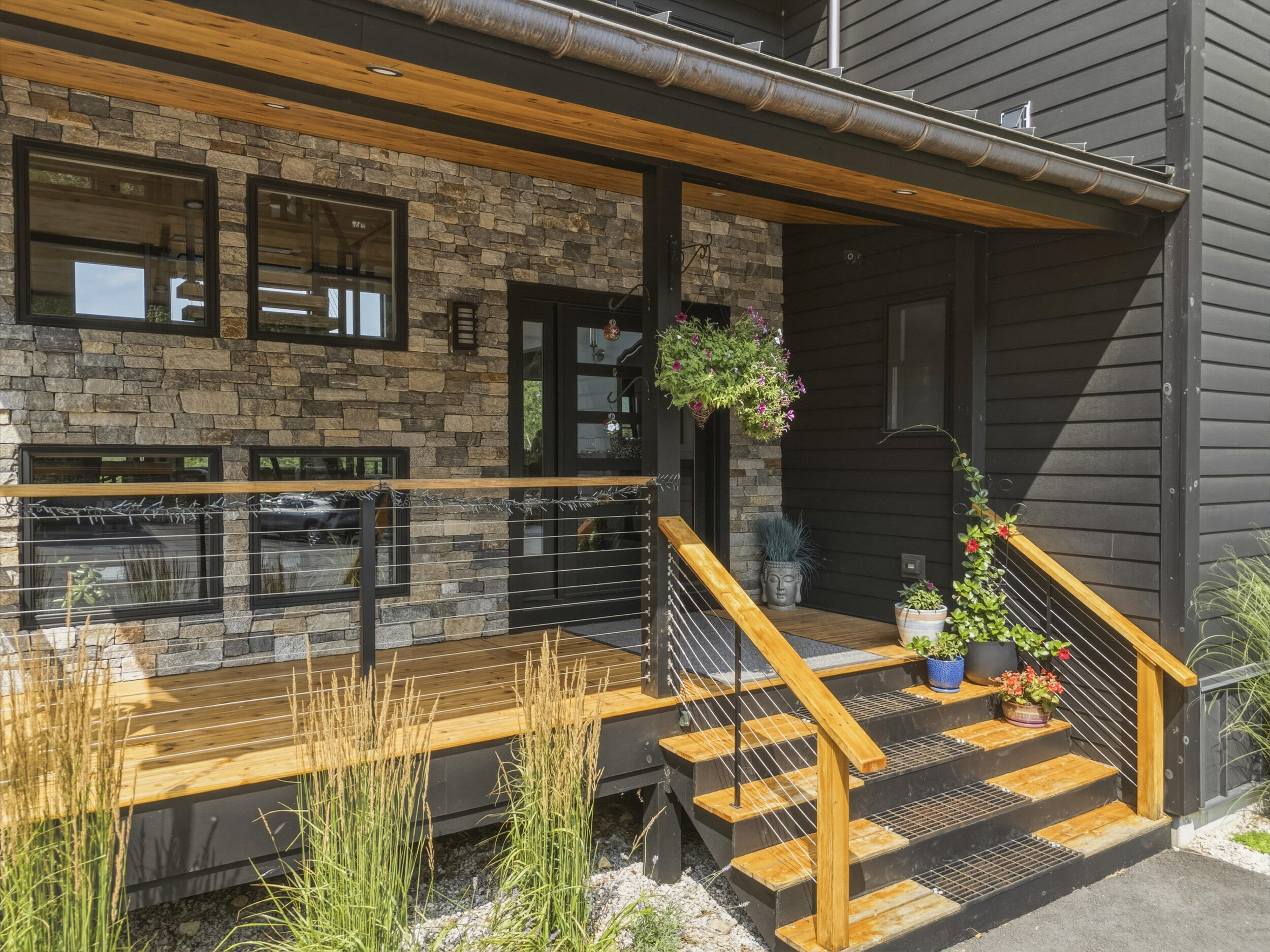 72 Morganite Way