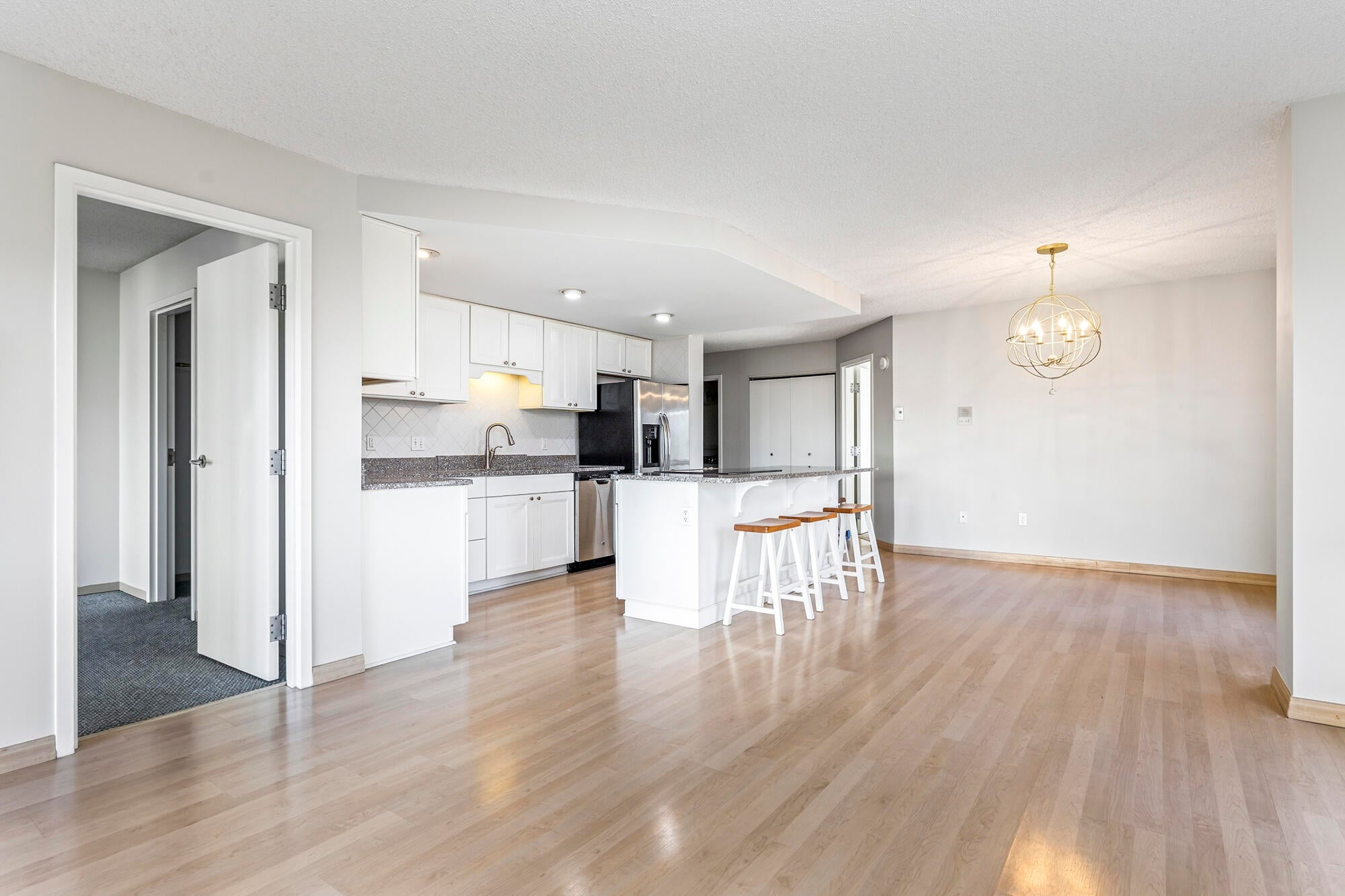 205 E Grand Avenue 2A