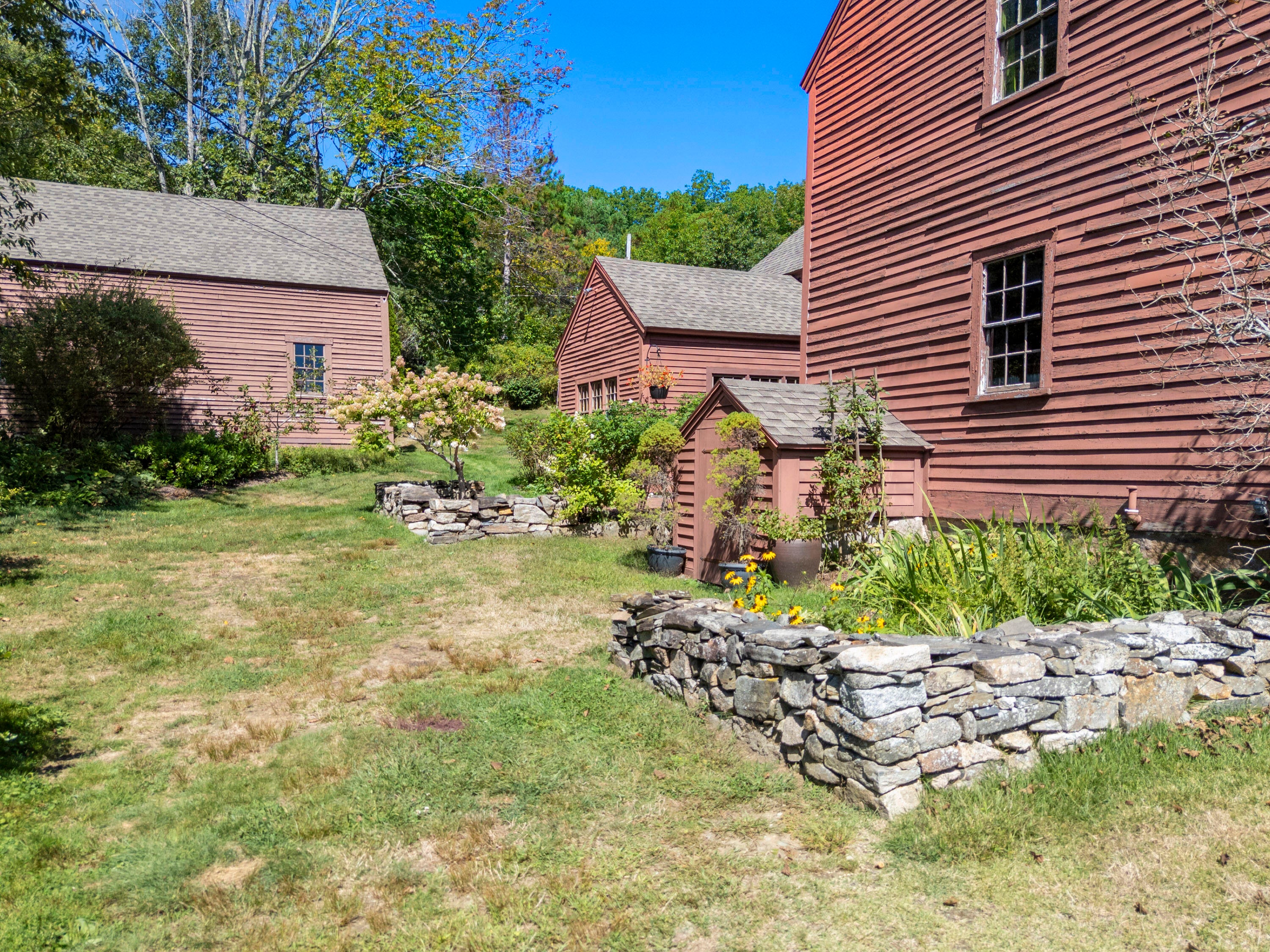 44 B Chases Pond Road B