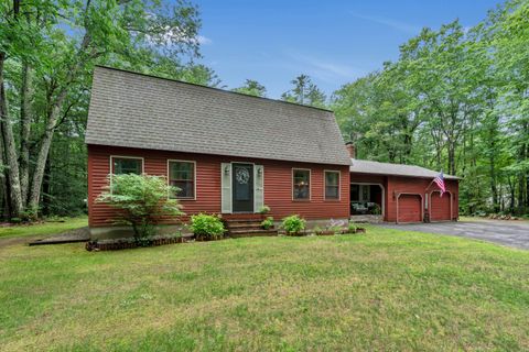 Photo of 24 Gloria Street, Gorham, ME 04038 (MLS # 1665136)