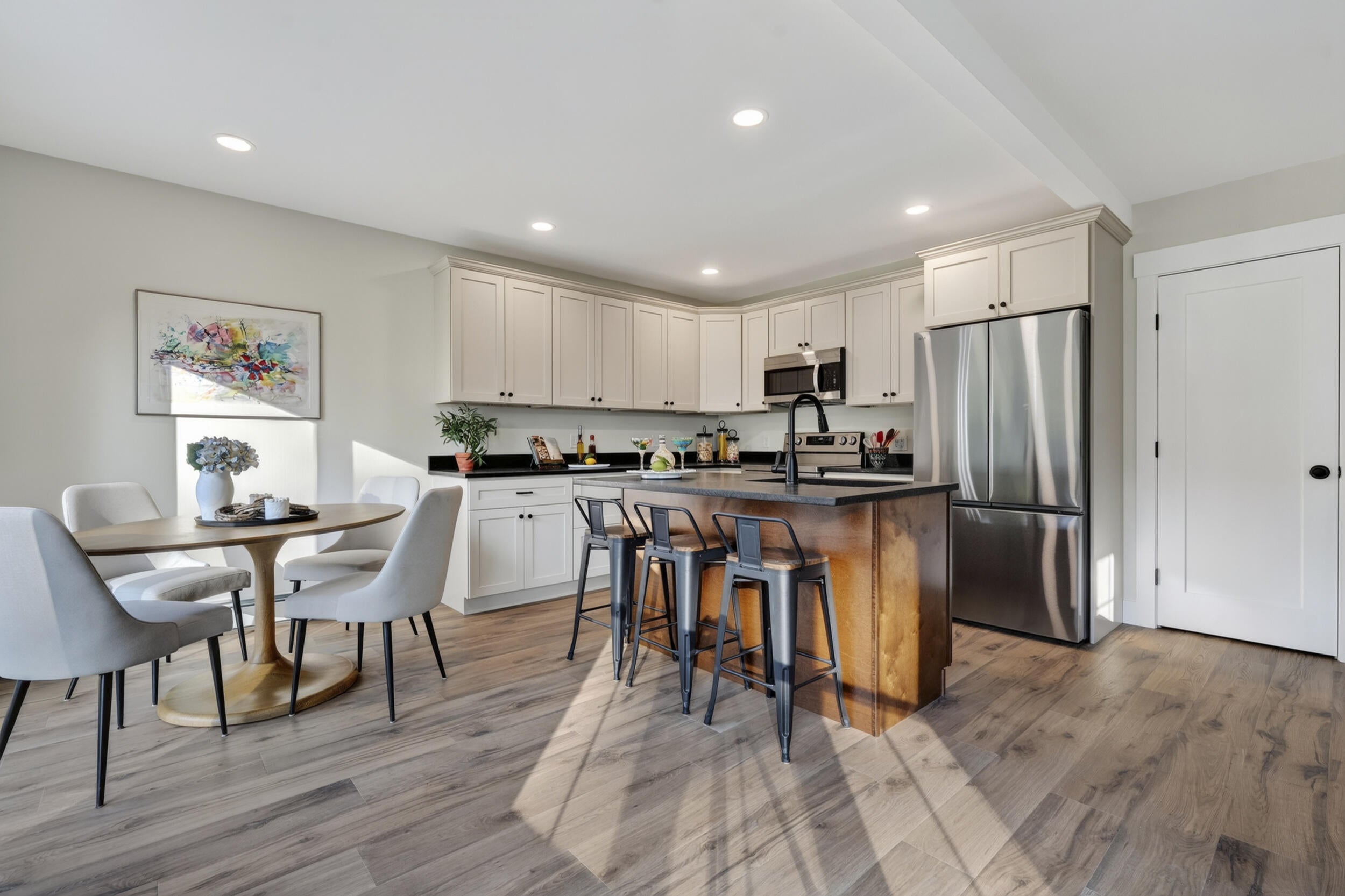 7 Dolley Farm Road 18