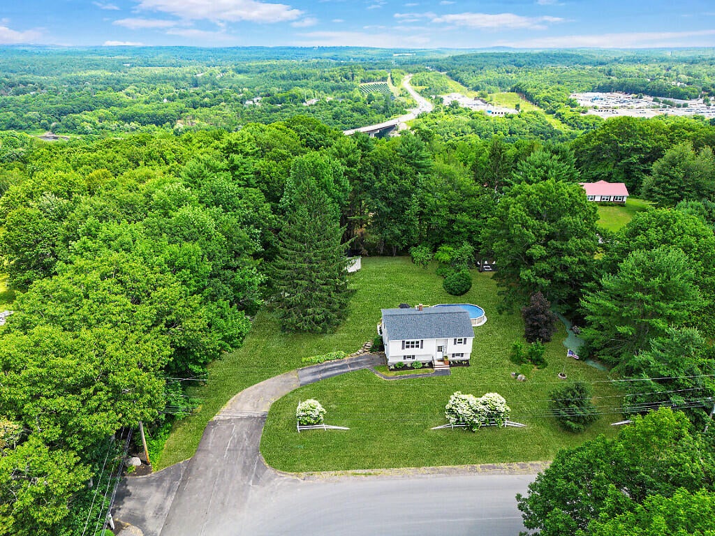52 Forest Avenue
