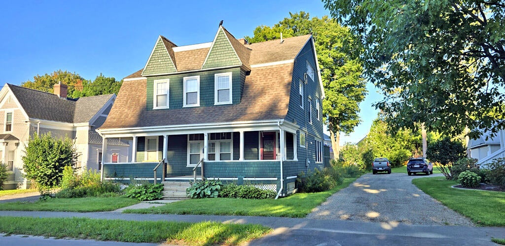28 Highland Avenue
