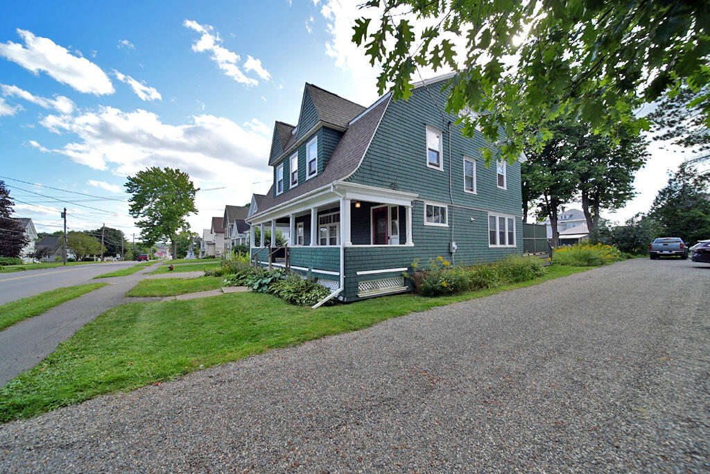28 Highland Avenue