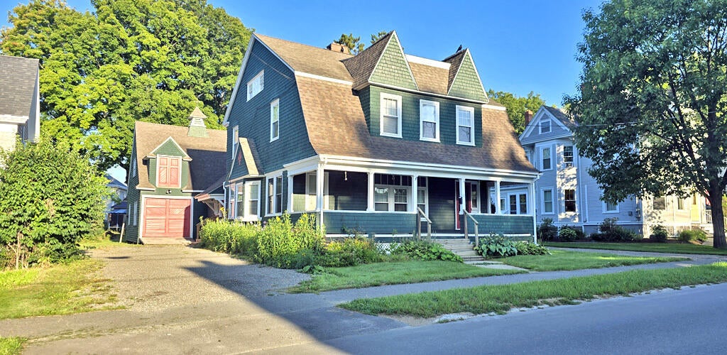 28 Highland Avenue