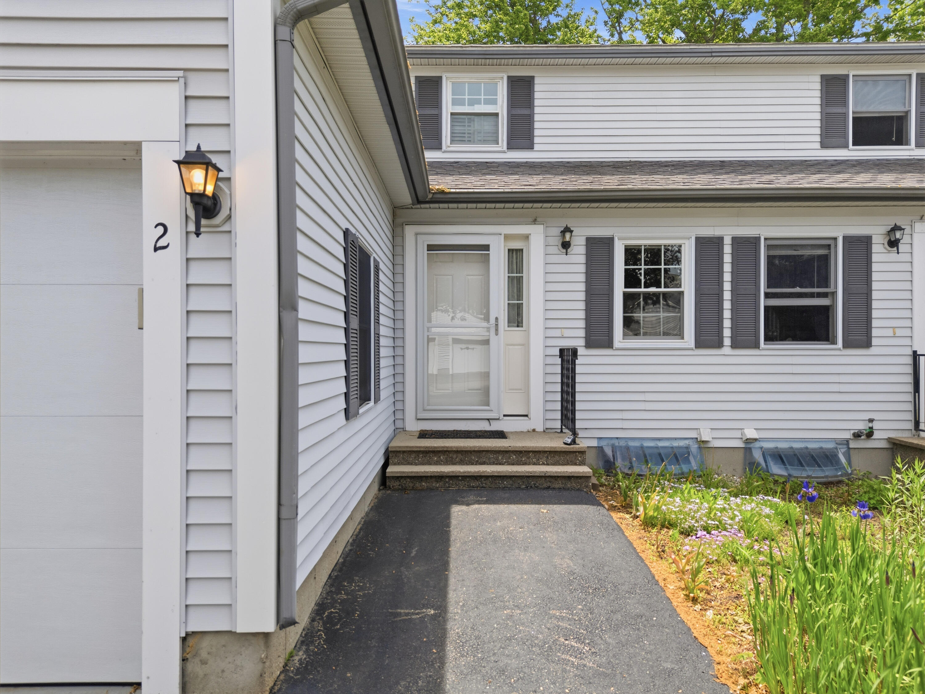 111 Bradley Street 2