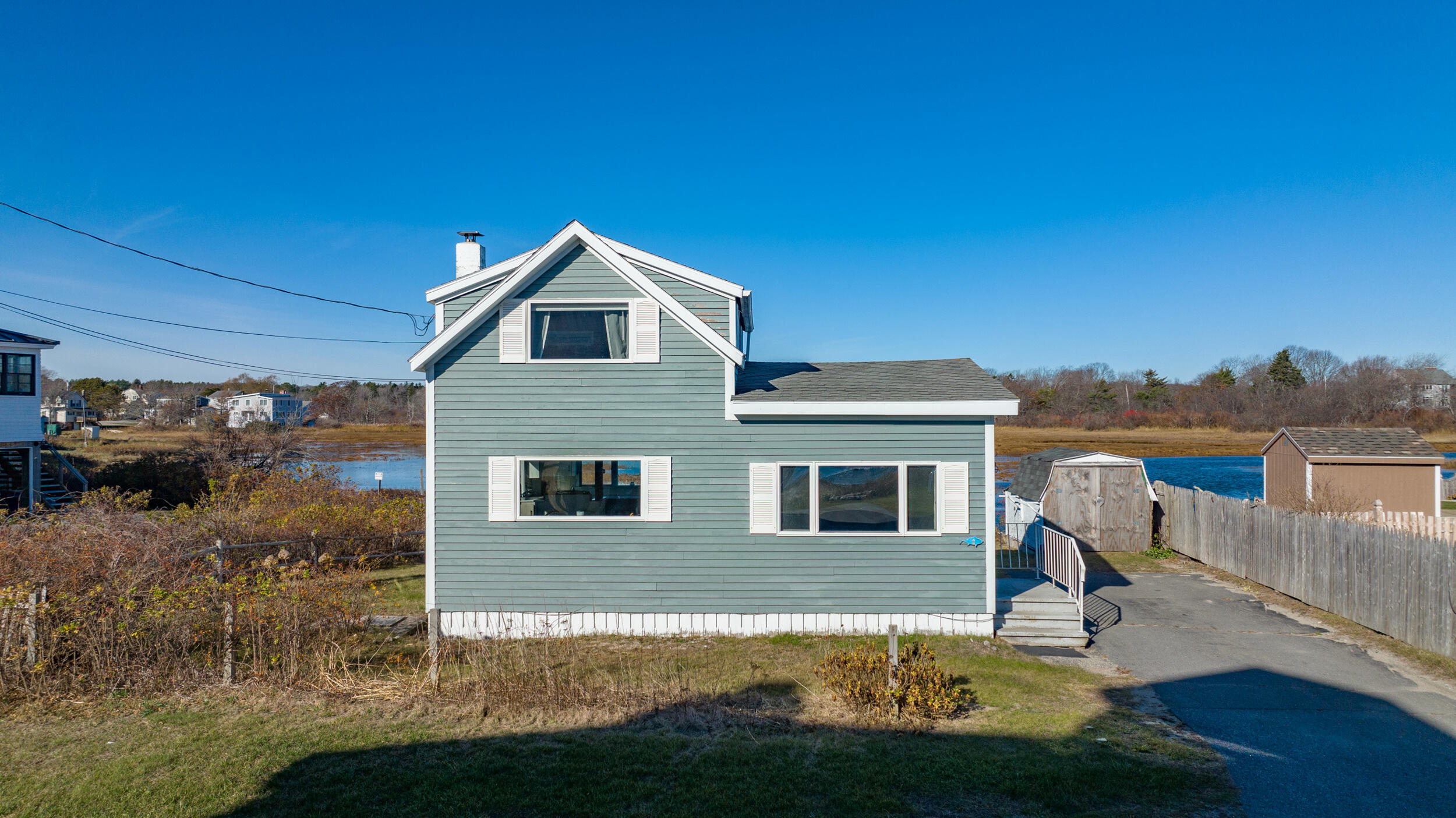 2 White Sands Lane