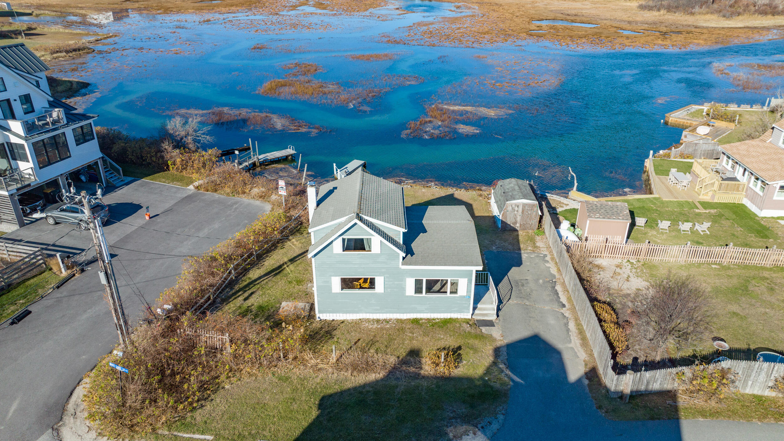 2 White Sands Lane