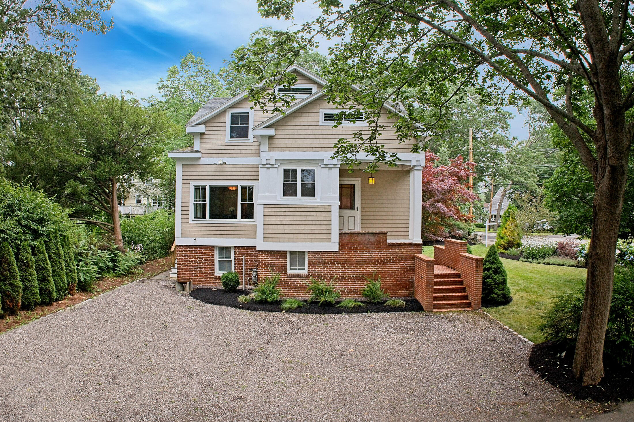 920 Shore Road