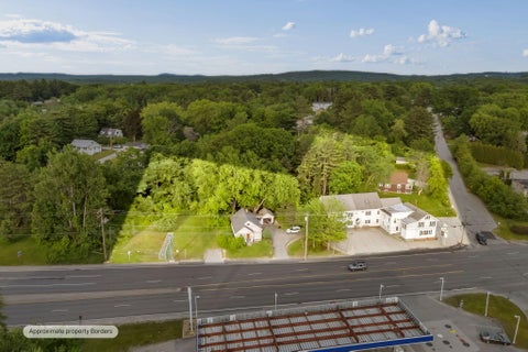 Photo of 473 Center ST, Auburn, ME 04210 (MLS # 1666289)