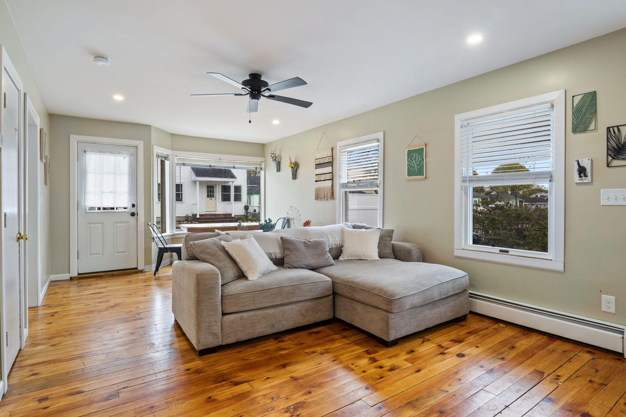 77 Saco Avenue