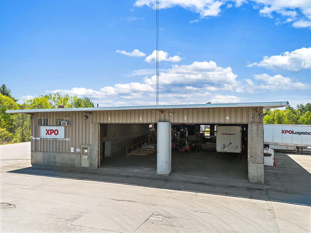 122 Lyons Road