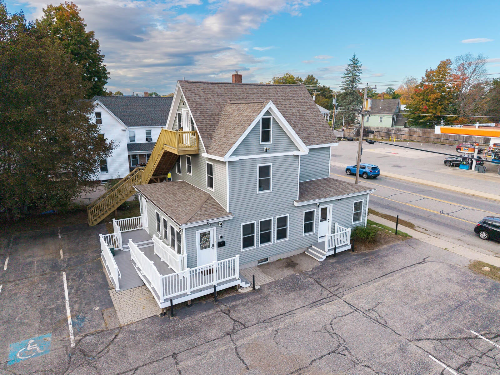 997 Main Street