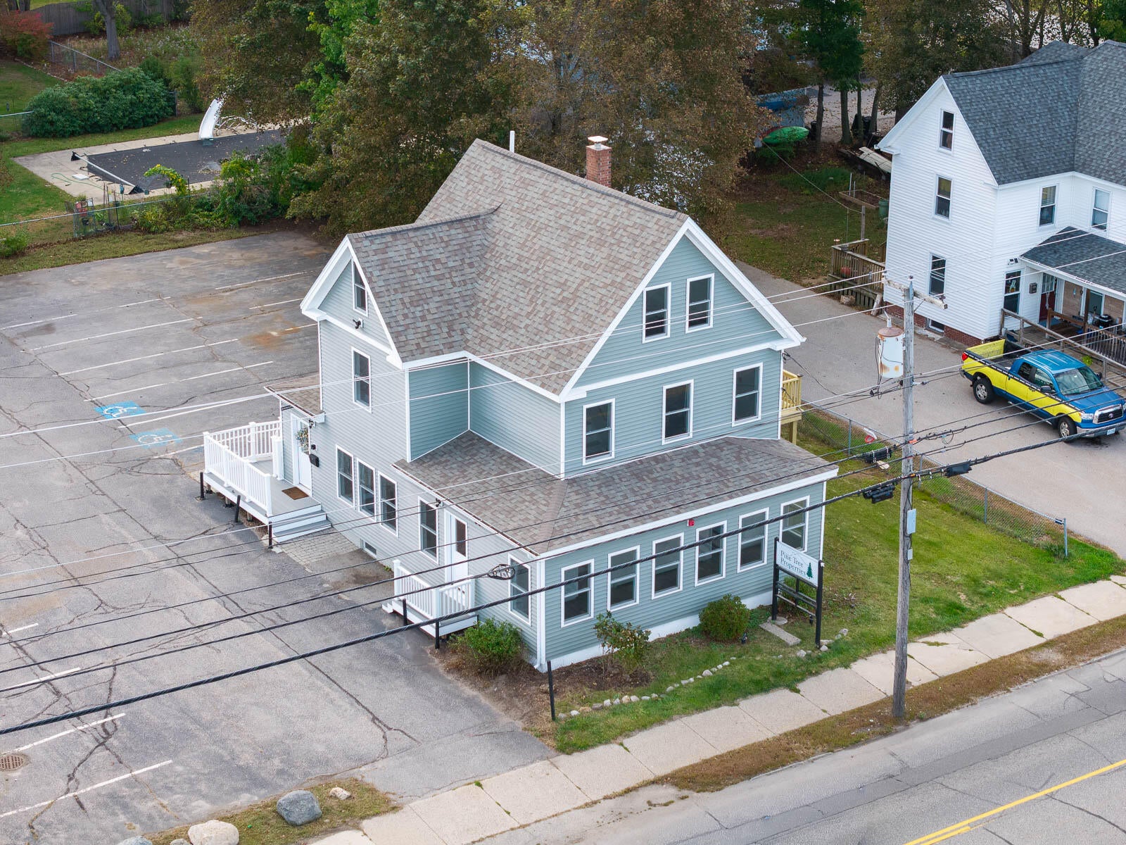 997 Main Street