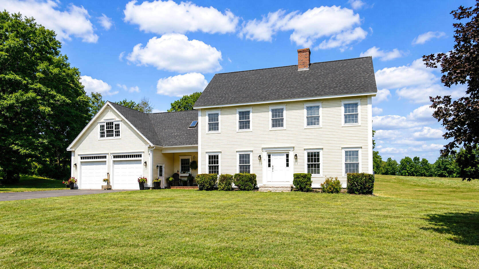 16 Apple Lane