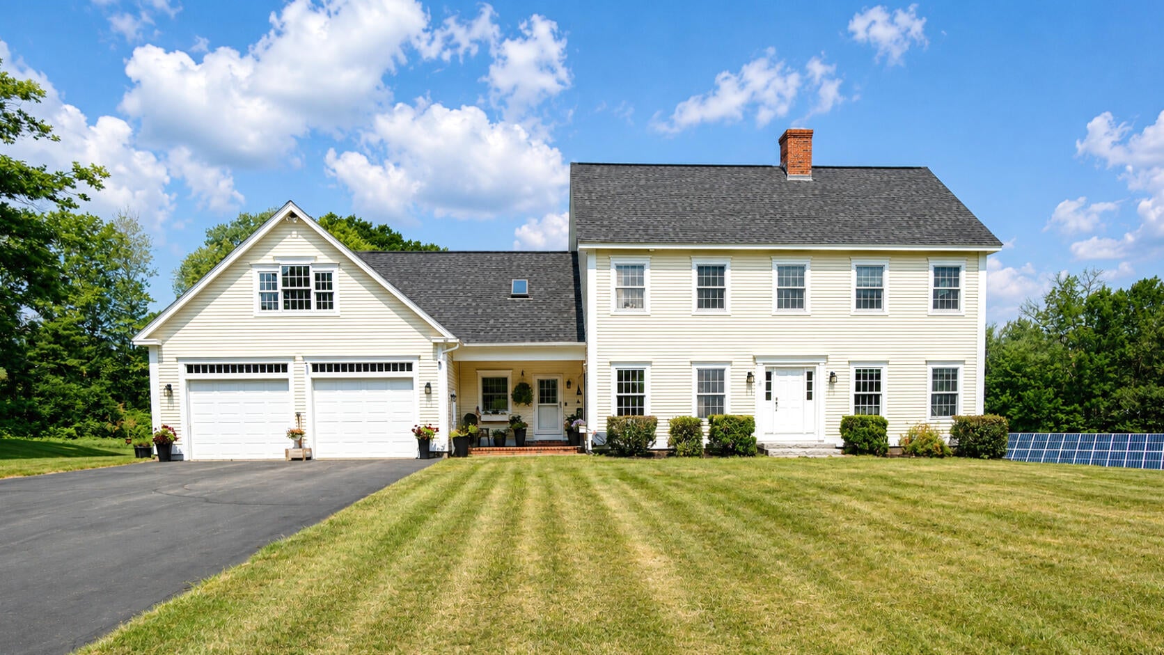 16 Apple Lane