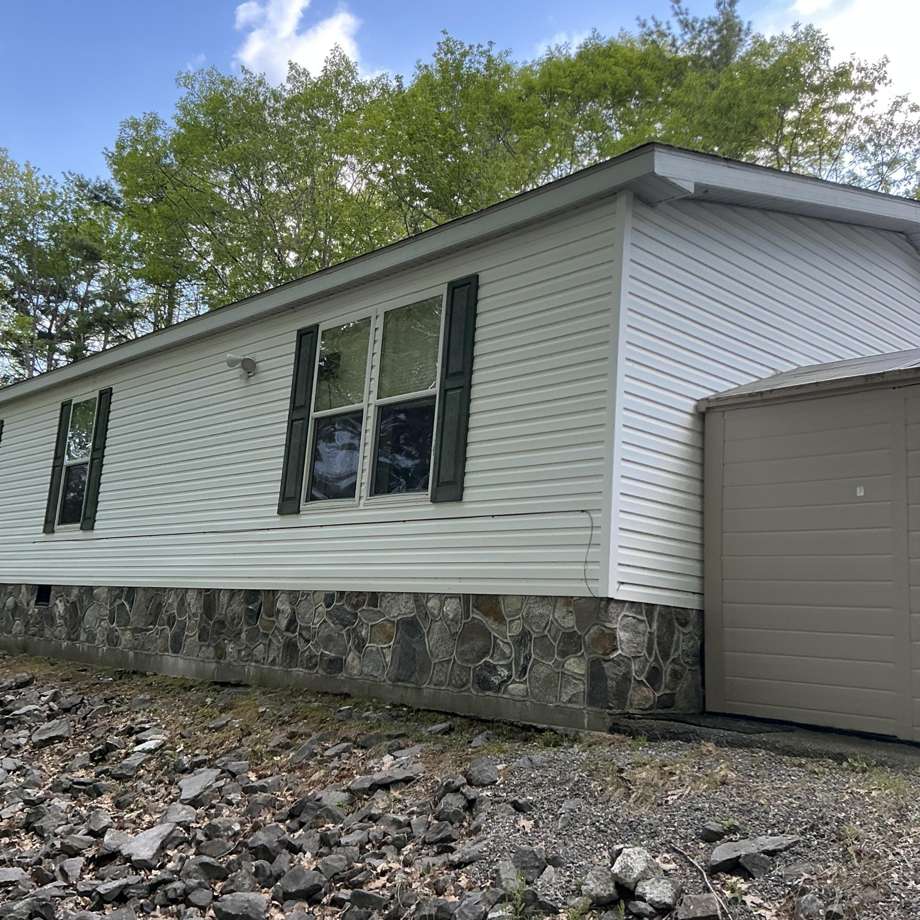 10 Maple Street Extension