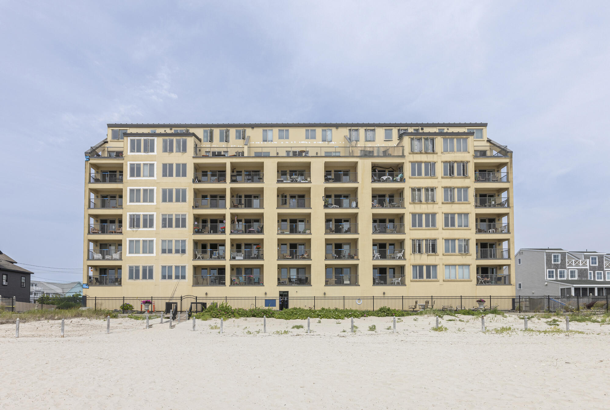 191 E Grand Exterior_001 copy