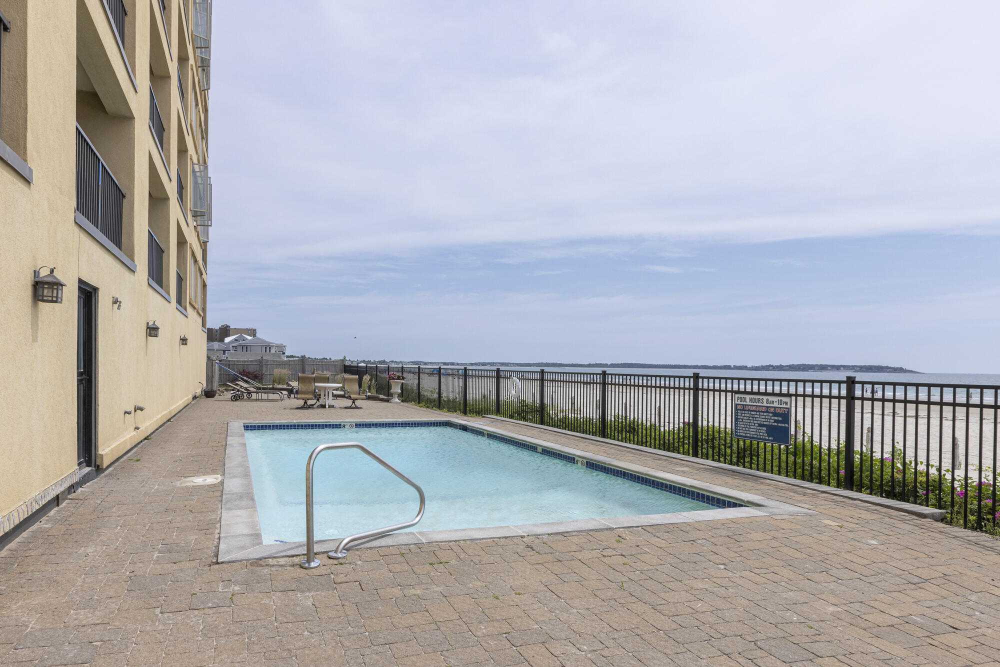 191 E Grand Avenue 203