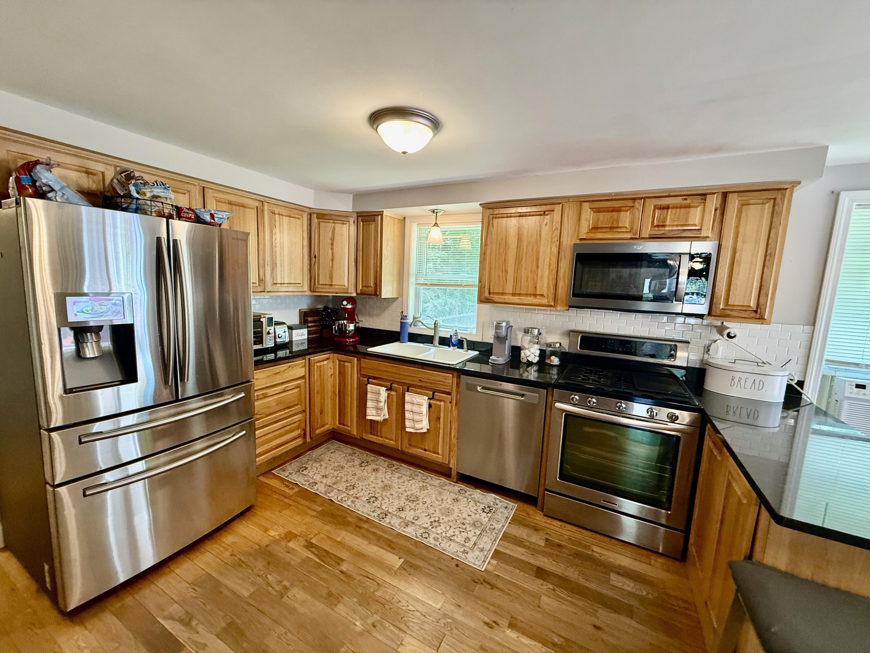 528 Roosevelt Trail